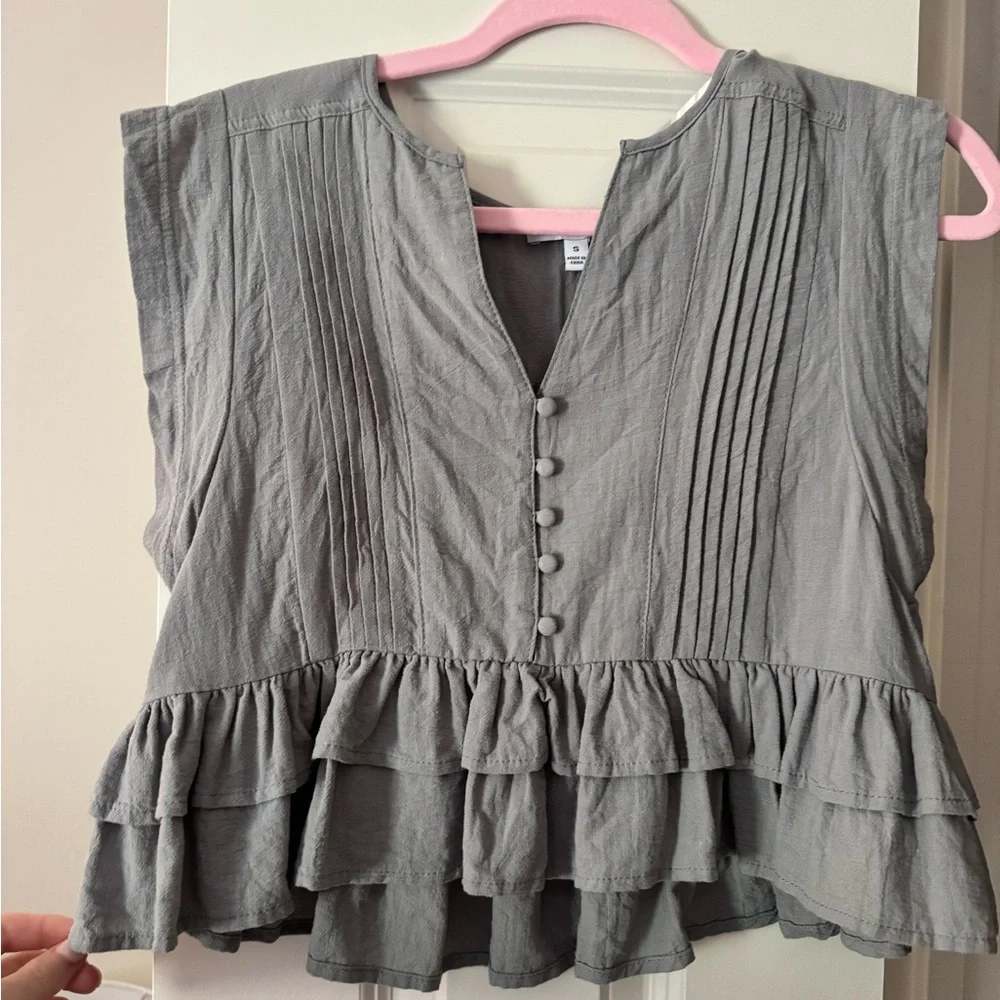 Gray Sleeveless Ruffle Top - Picture 1 of 2